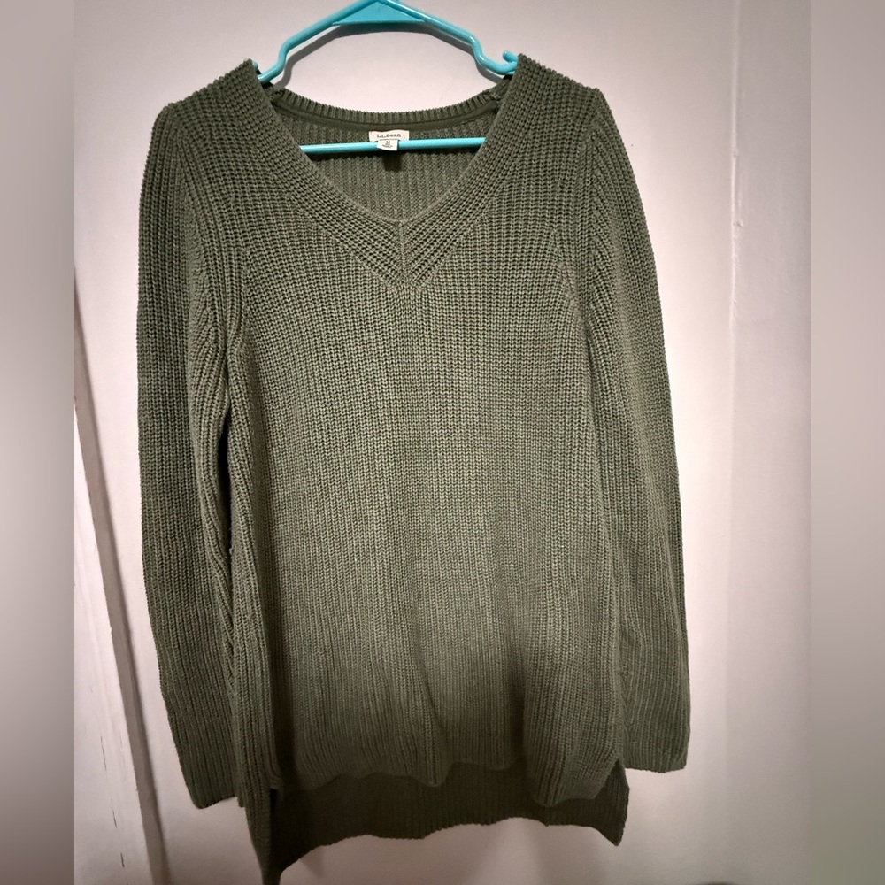 L.L. Bean Sage V-Neck Women's Sweater